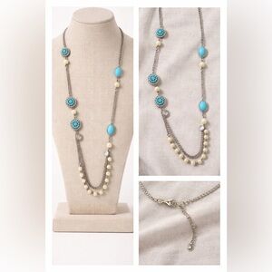 🩵Turquoise/Faux pearls/Silver plated necklace w/
Faceted cabochon /Cz stones 🩶🤍